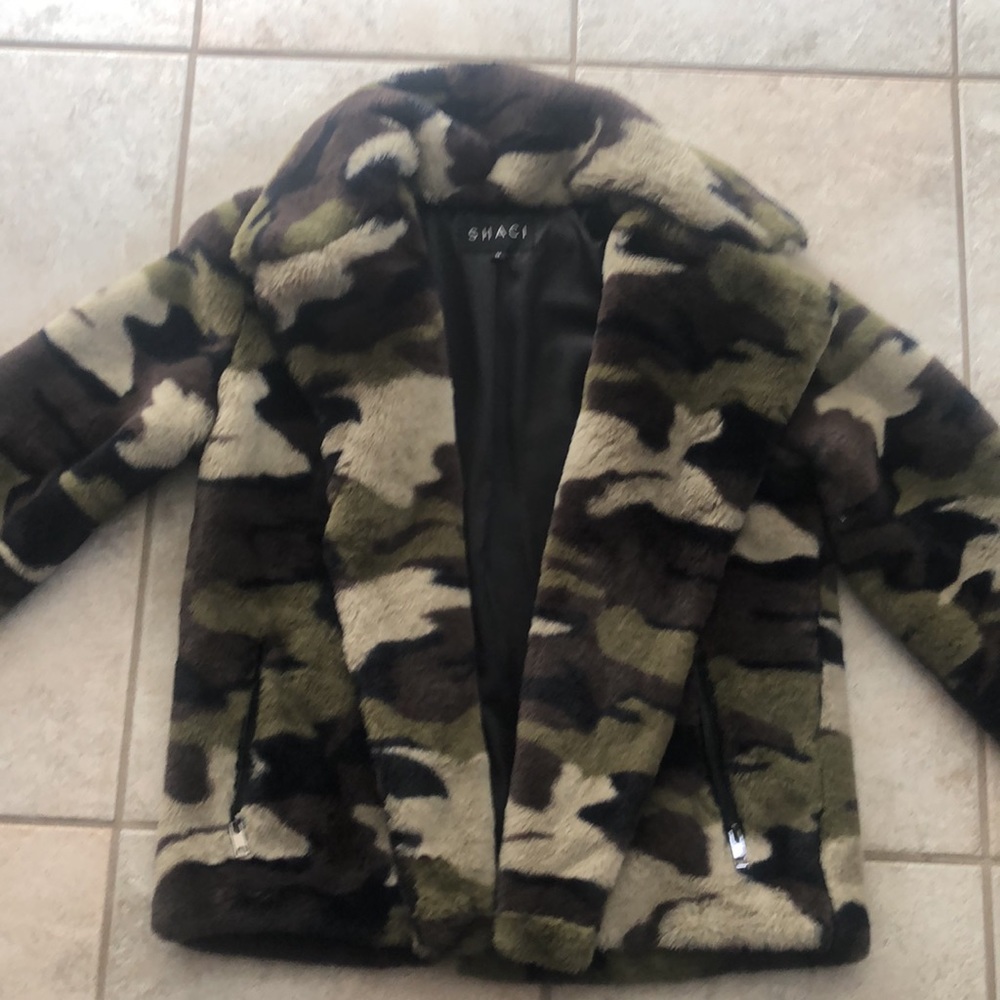 faux fur camo motorcycle  jacket size medium worn once.